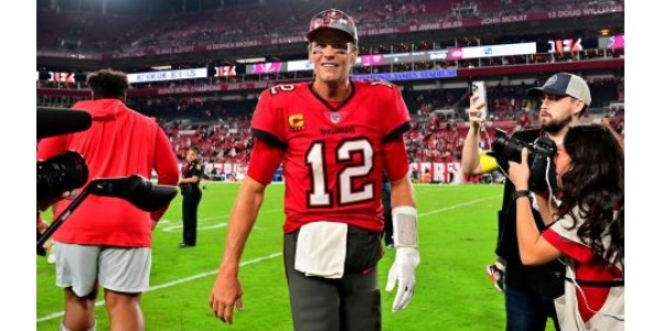 Tom Brady on edelleen vahva pelinrakentaja liigassa